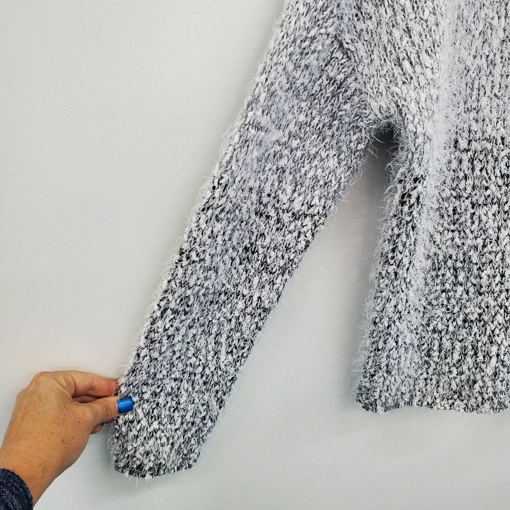 Gray Fuzzy Textured Sweater Womens L Soft Cozy Marled Knit Warm Long‎ Sleeve Top